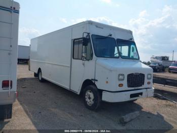  Salvage Freightliner Chassis