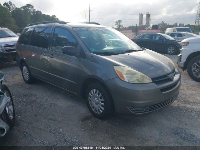  Salvage Toyota Sienna