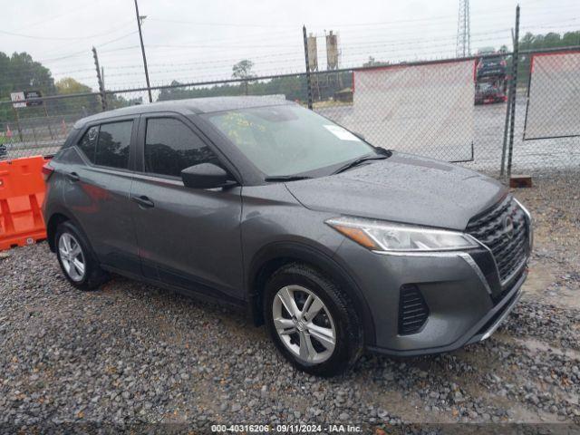  Salvage Nissan Kicks