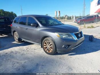  Salvage Nissan Pathfinder