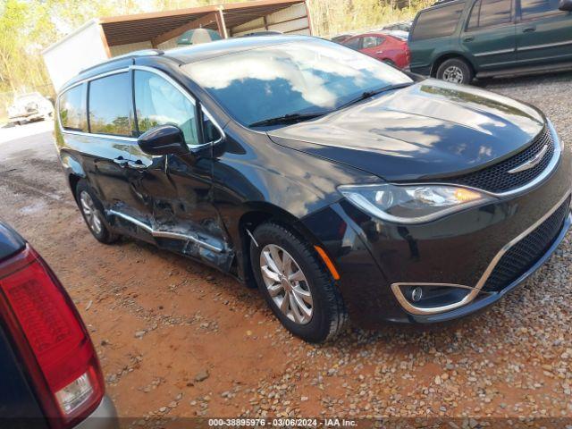  Salvage Chrysler Pacifica