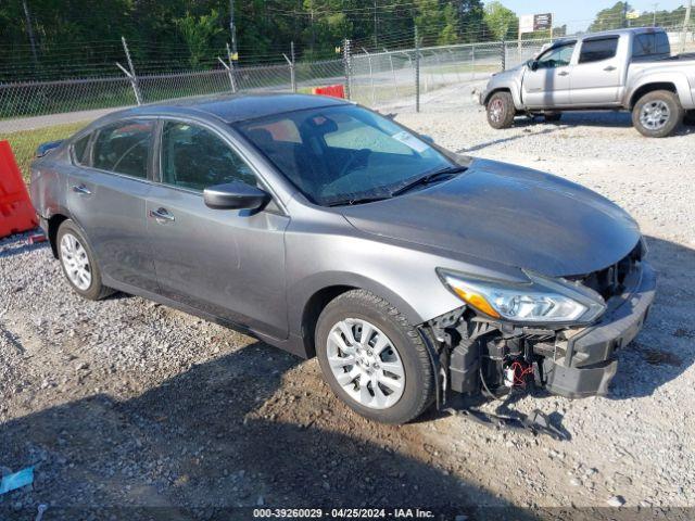  Salvage Nissan Altima