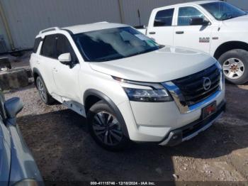  Salvage Nissan Pathfinder