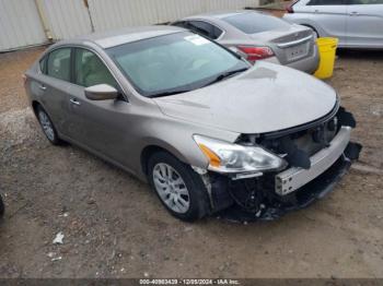  Salvage Nissan Altima