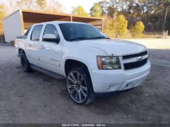  Salvage Chevrolet Avalanche 1500