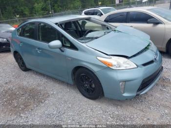  Salvage Toyota Prius