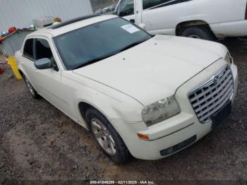  Salvage Chrysler 300