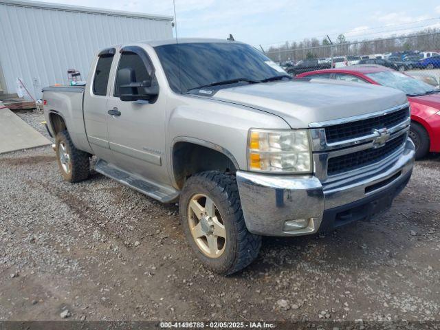  Salvage Chevrolet Silverado 2500