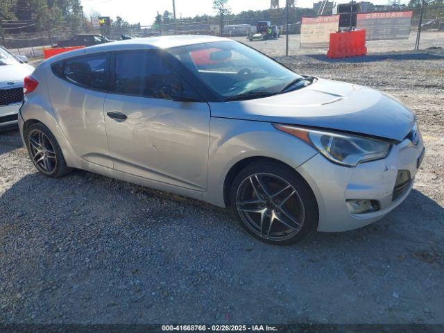  Salvage Hyundai VELOSTER