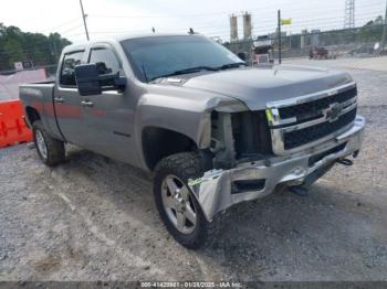  Salvage Chevrolet Silverado 2500