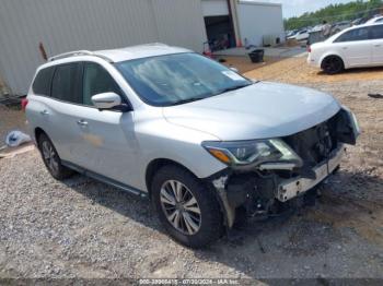  Salvage Nissan Pathfinder