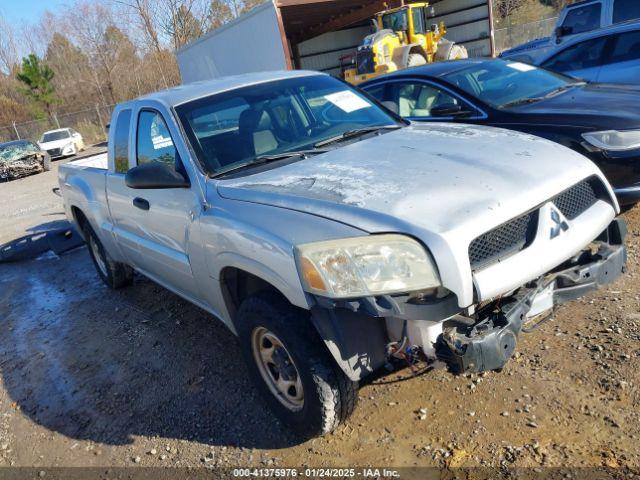  Salvage Mitsubishi Raider