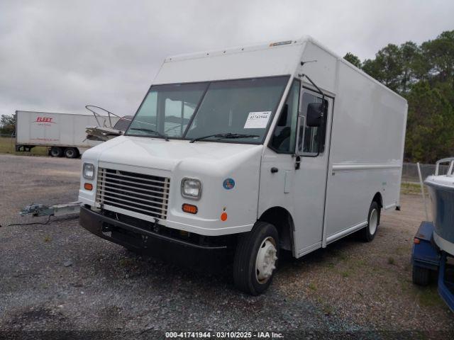  Salvage Freightliner Mt45