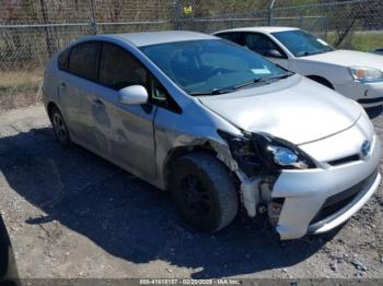  Salvage Toyota Prius