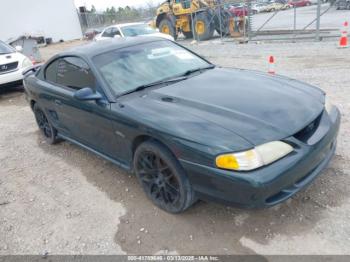  Salvage Ford Mustang