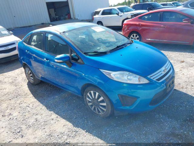  Salvage Ford Fiesta