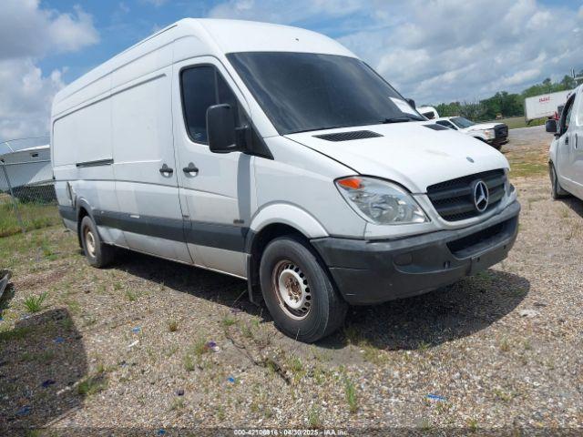  Salvage Mercedes-Benz Sprinter 2500