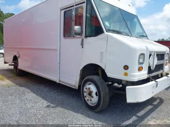  Salvage Freightliner Chassis