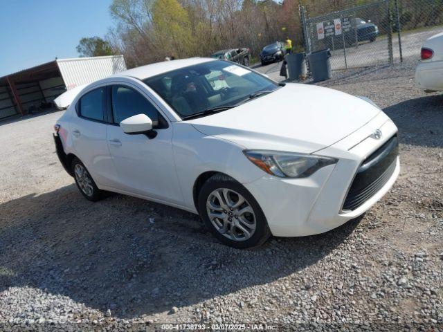  Salvage Toyota Yaris