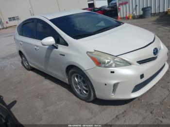  Salvage Toyota Prius v