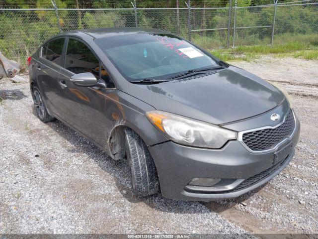  Salvage Kia Forte