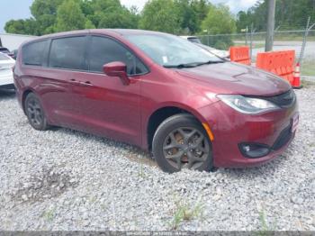  Salvage Chrysler Pacifica