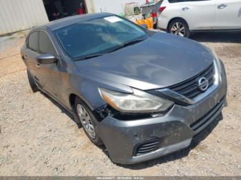  Salvage Nissan Altima