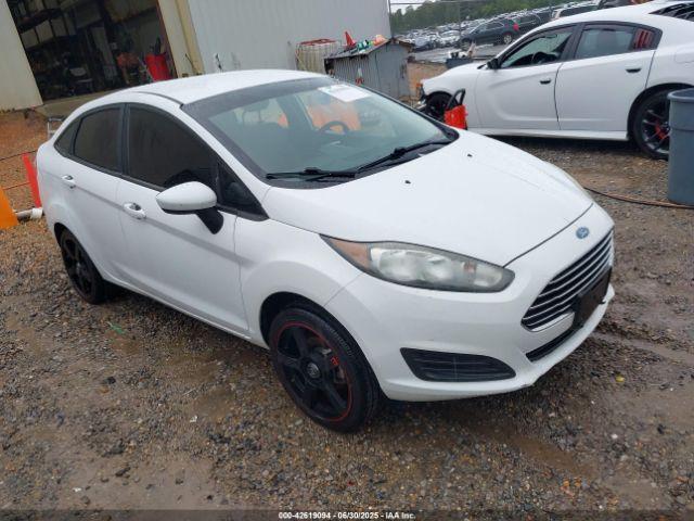  Salvage Ford Fiesta