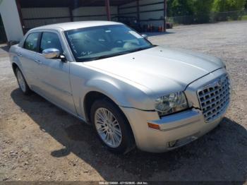  Salvage Chrysler 300