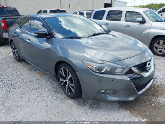  Salvage Nissan Maxima