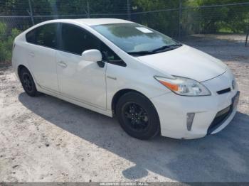  Salvage Toyota Prius