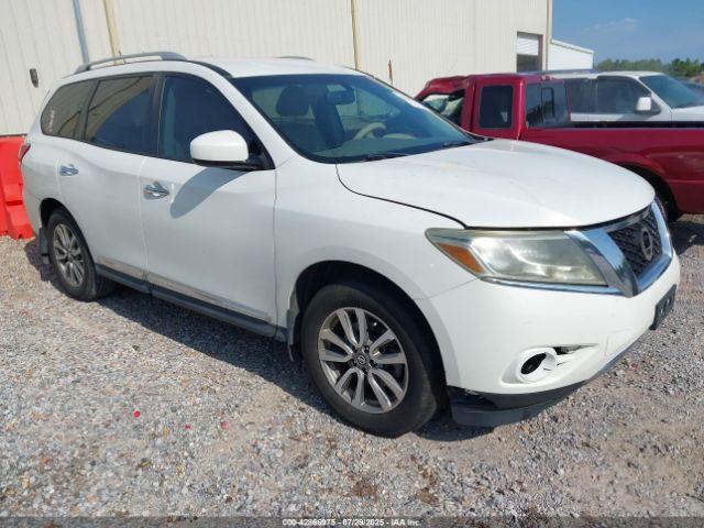  Salvage Nissan Pathfinder
