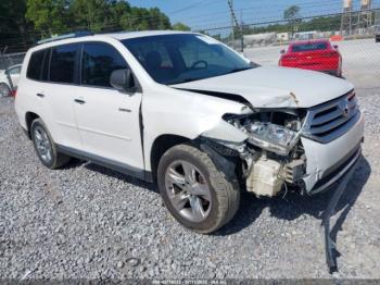  Salvage Toyota Highlander