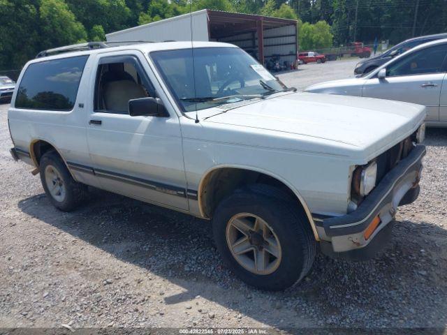  Salvage Chevrolet Blazer