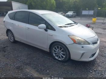  Salvage Toyota Prius v