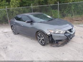  Salvage Nissan Maxima