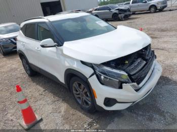  Salvage Kia Seltos