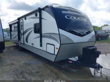  Salvage Keystone Coach Cougar