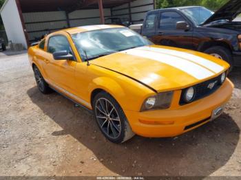  Salvage Ford Mustang