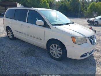  Salvage Chrysler Town & Country