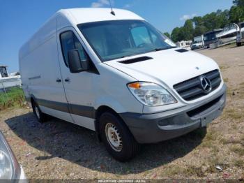  Salvage Mercedes-Benz Sprinter 2500