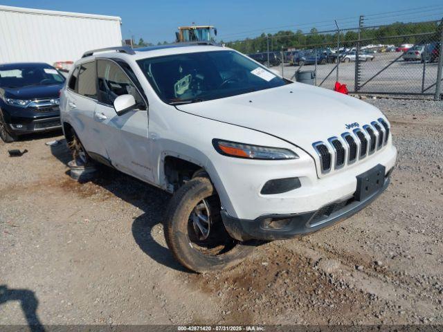  Salvage Jeep Cherokee