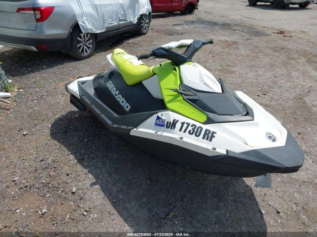 Salvage Sea-Doo Wake 155