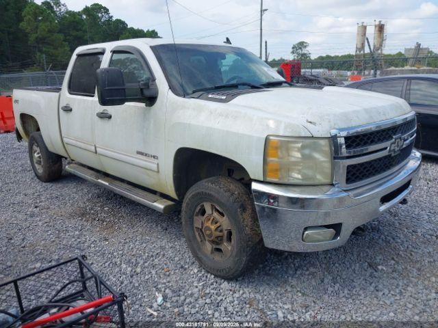  Salvage Chevrolet Silverado 2500