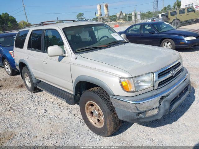  Salvage Toyota 4Runner