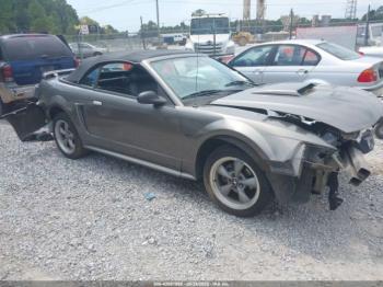  Salvage Ford Mustang