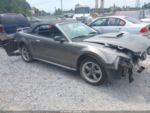  Salvage Ford Mustang