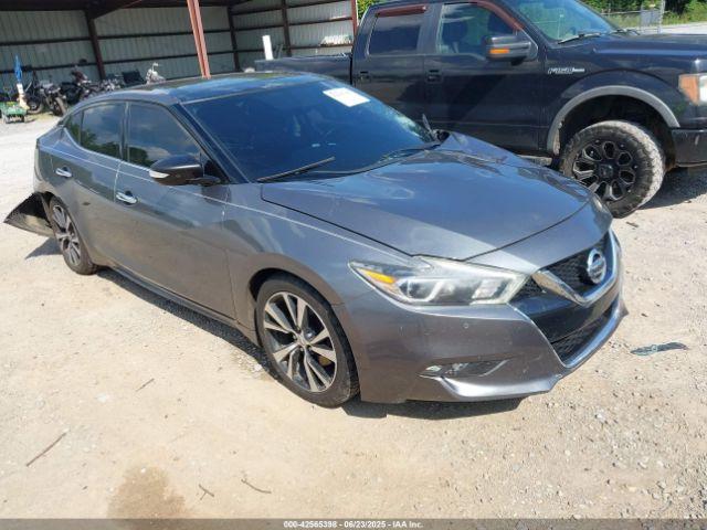  Salvage Nissan Maxima