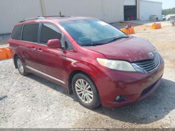  Salvage Toyota Sienna