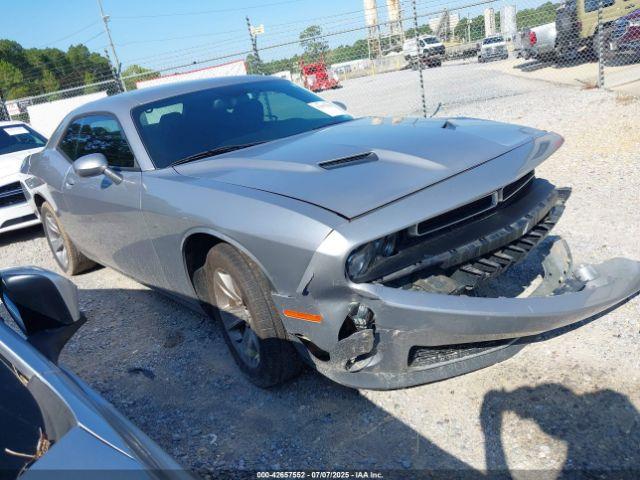  Salvage Dodge Challenger
